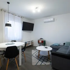 Pyrotima Appartement Zadar